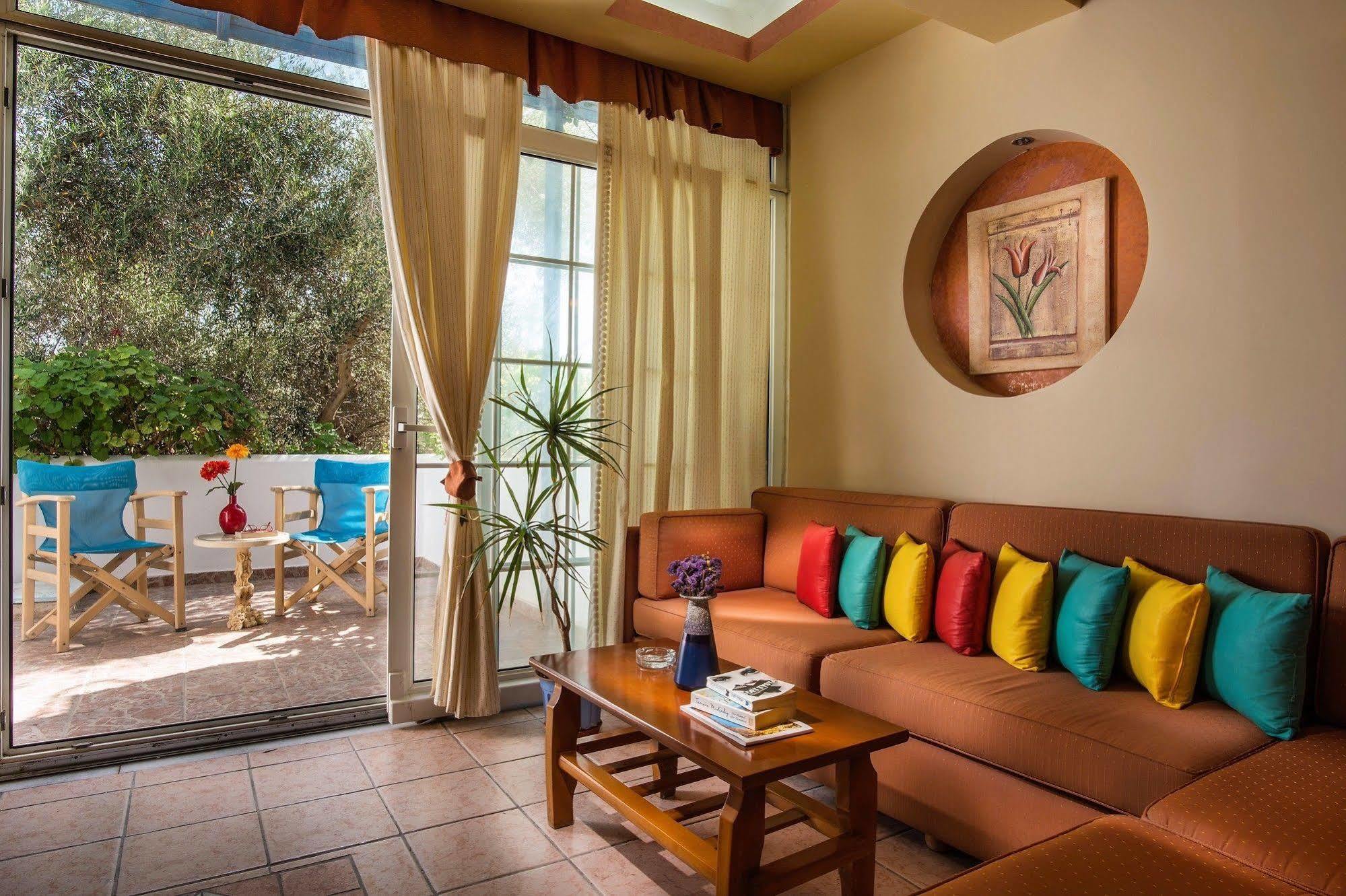 Hotel Dionysis Studios Adamantas Exterior photo